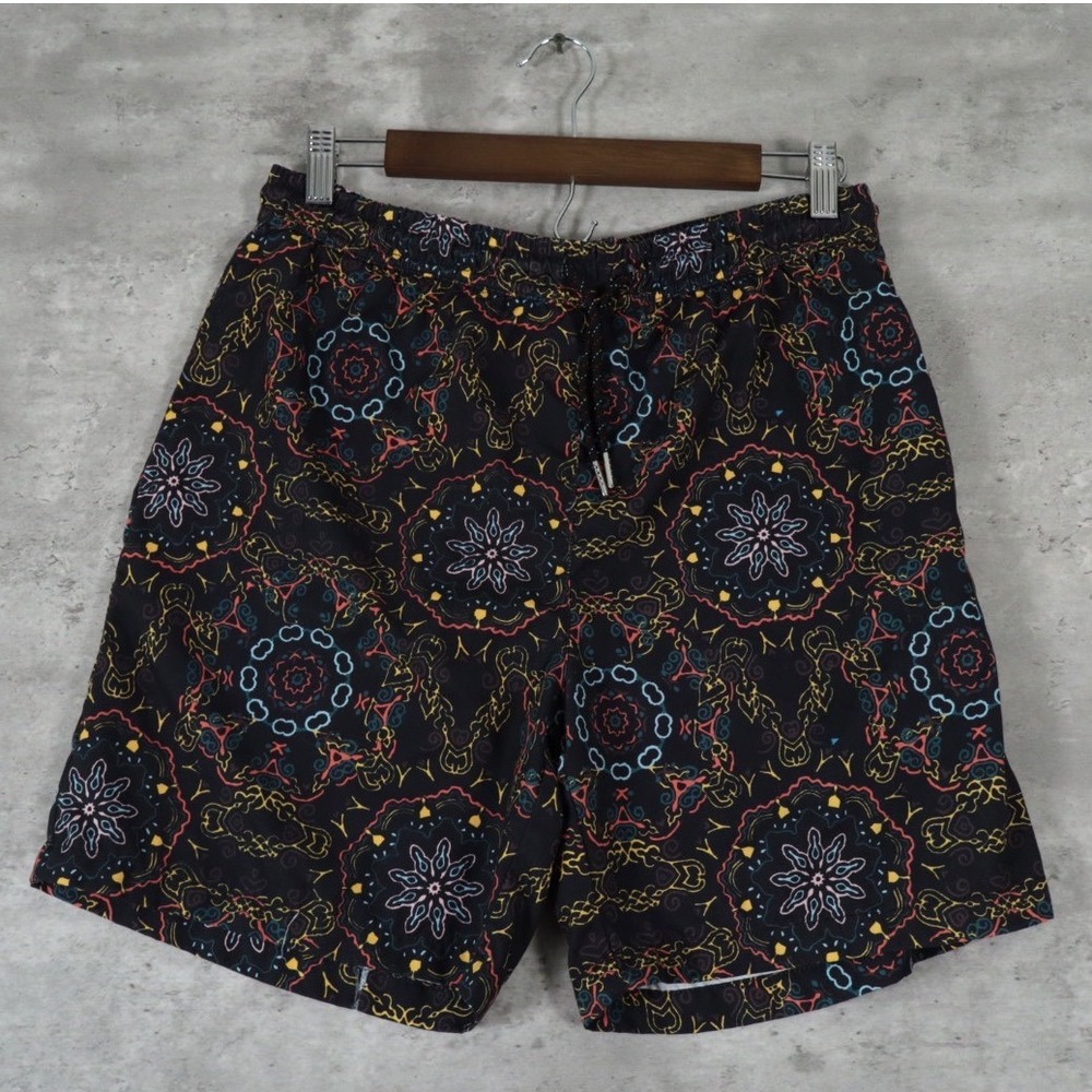 Consequence Mandala Print Shorts Small Black Geometric Mandala Pattern Mens